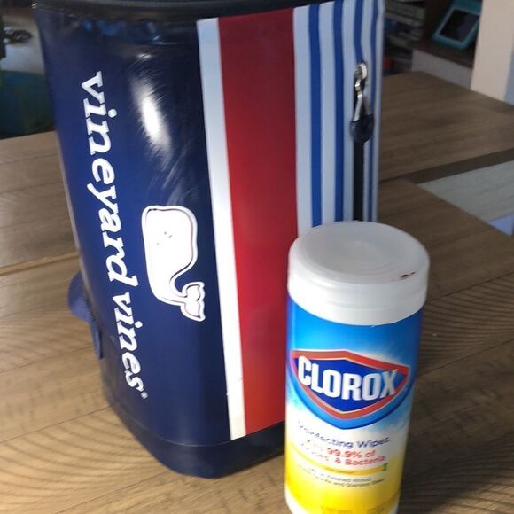 Vineyard Vines 🐳 10 can Cooler Padded Adj. Shoulder Strap beach 🏖 it stay cool - Picture 6 of 17